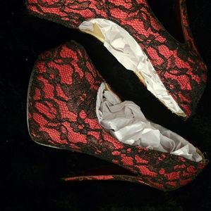 Redkiss Pumps